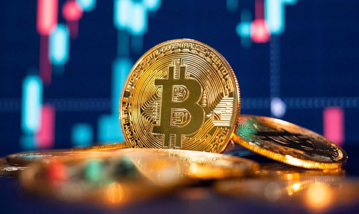 Bitcoin Price Plunges Following Lackluster Debut of Hong Kong ETF
